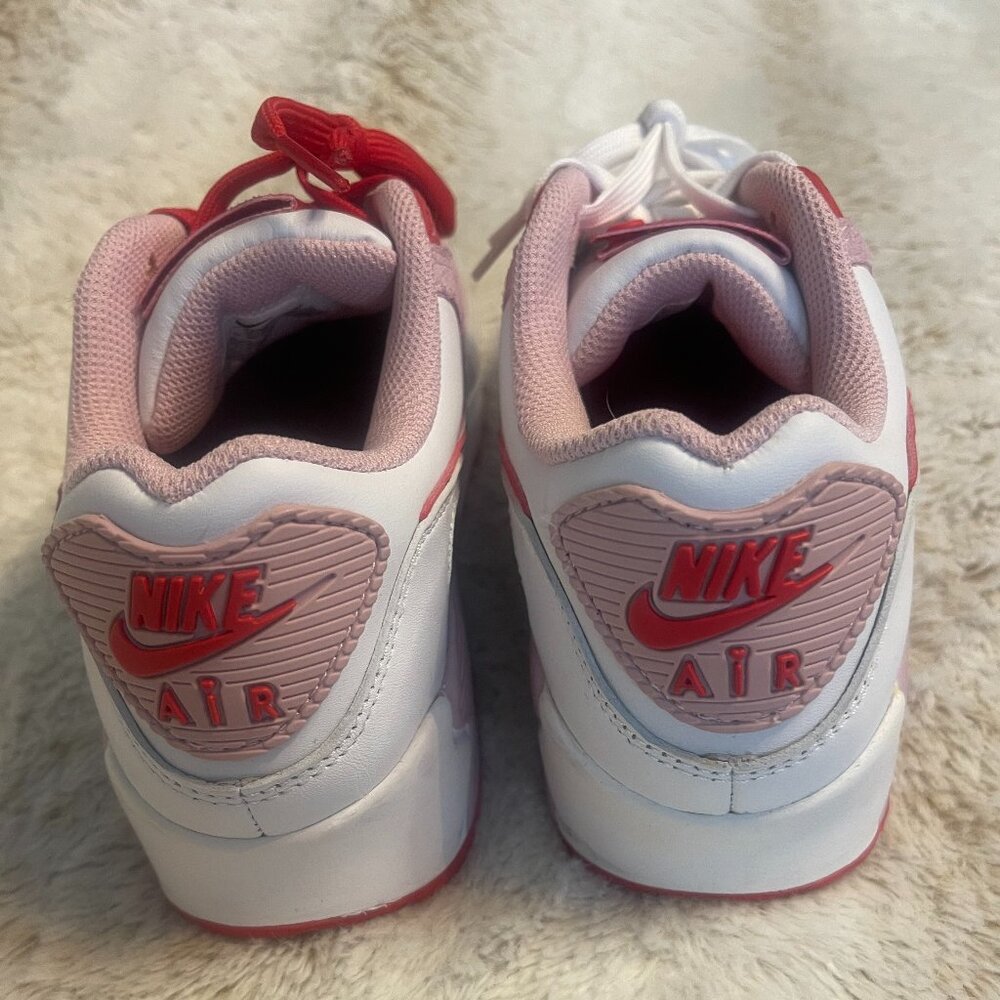 LIMITED EDITION Nike Air Max 90 "Valentine's Day" 2021 women's 7.5 - Picture 4 of 7